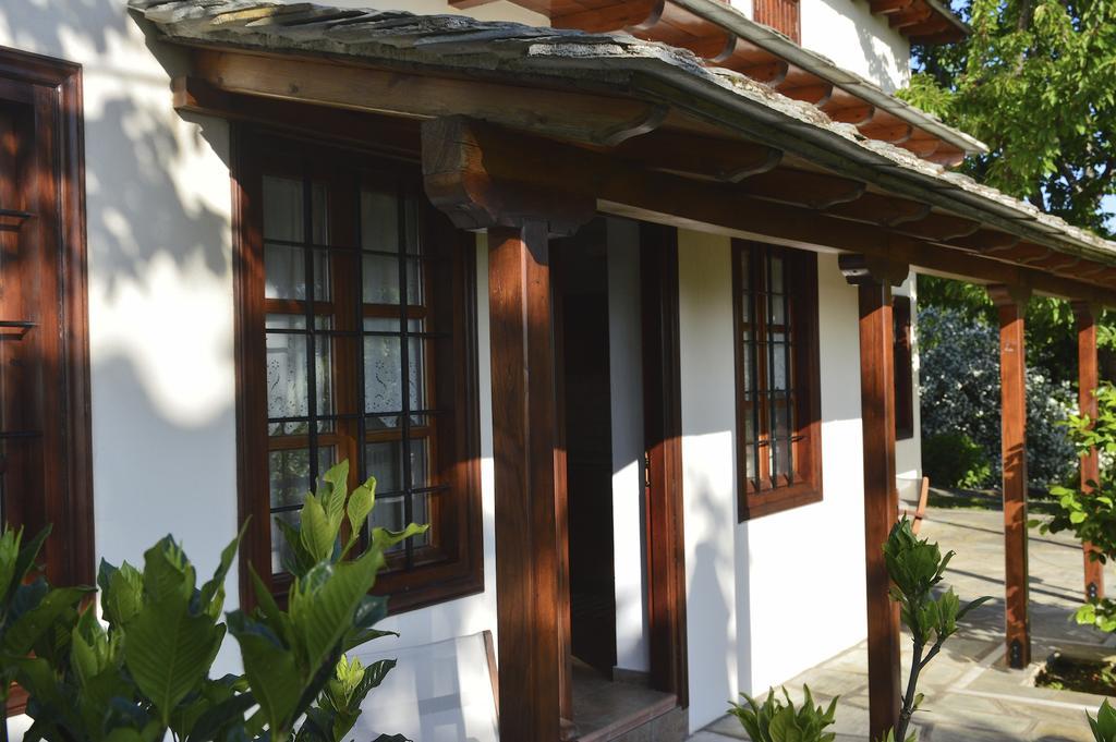 Gardenia Studios Mouresi Bilik gambar